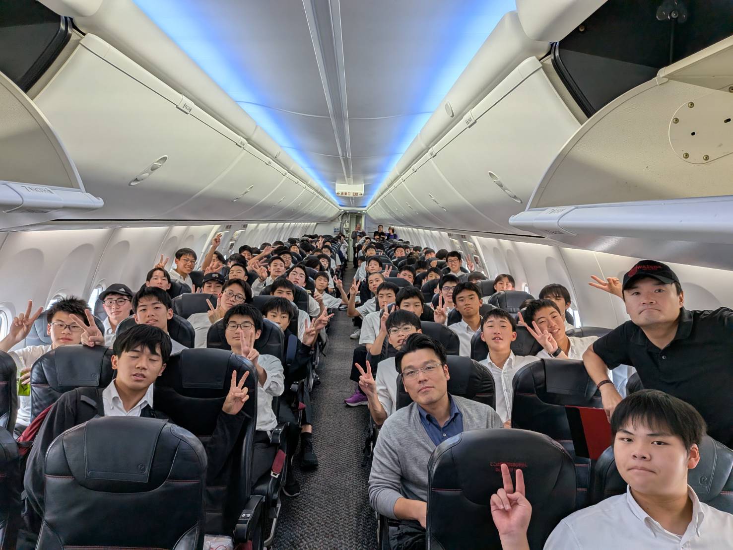 中学3年生 修学旅行 in 沖縄〈1日目〉─笑顔あふれるスタート！─