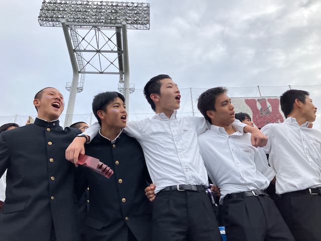 高校1年生 東京研修〈1日目〉─神宮の空に響く「紺碧の空」─