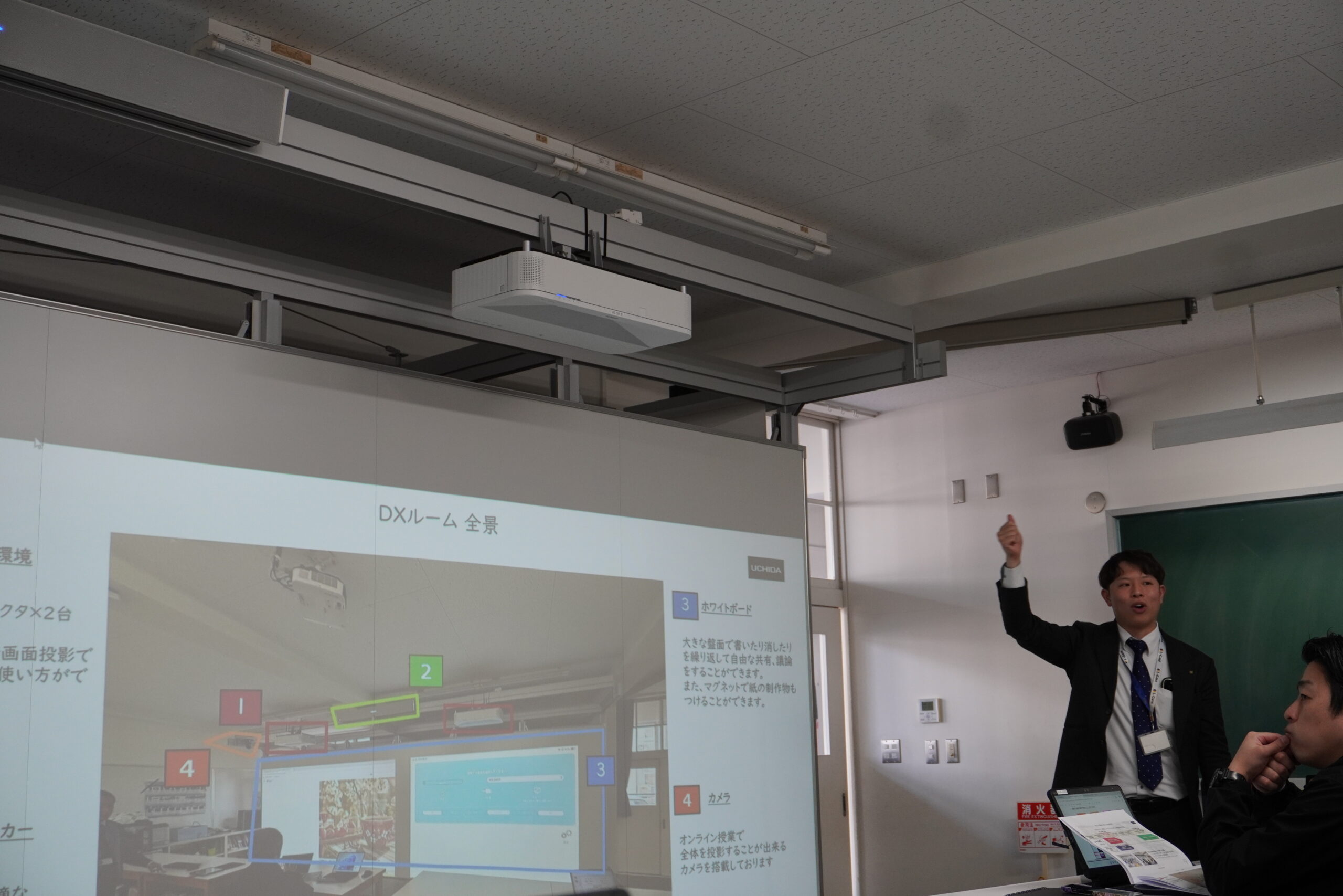 DXハイスクール加速化事業を活用した「DXルーム」完成！